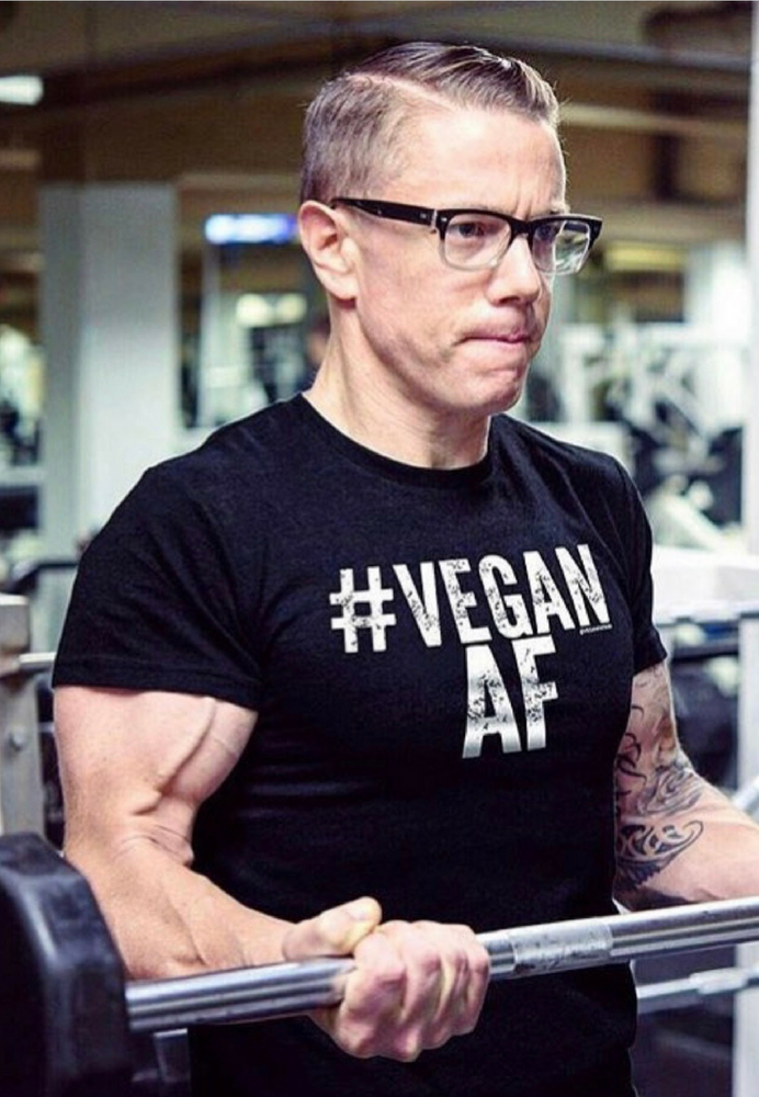 
            
                Load image into Gallery viewer, #VeganAF shirt original vegan design
            
        